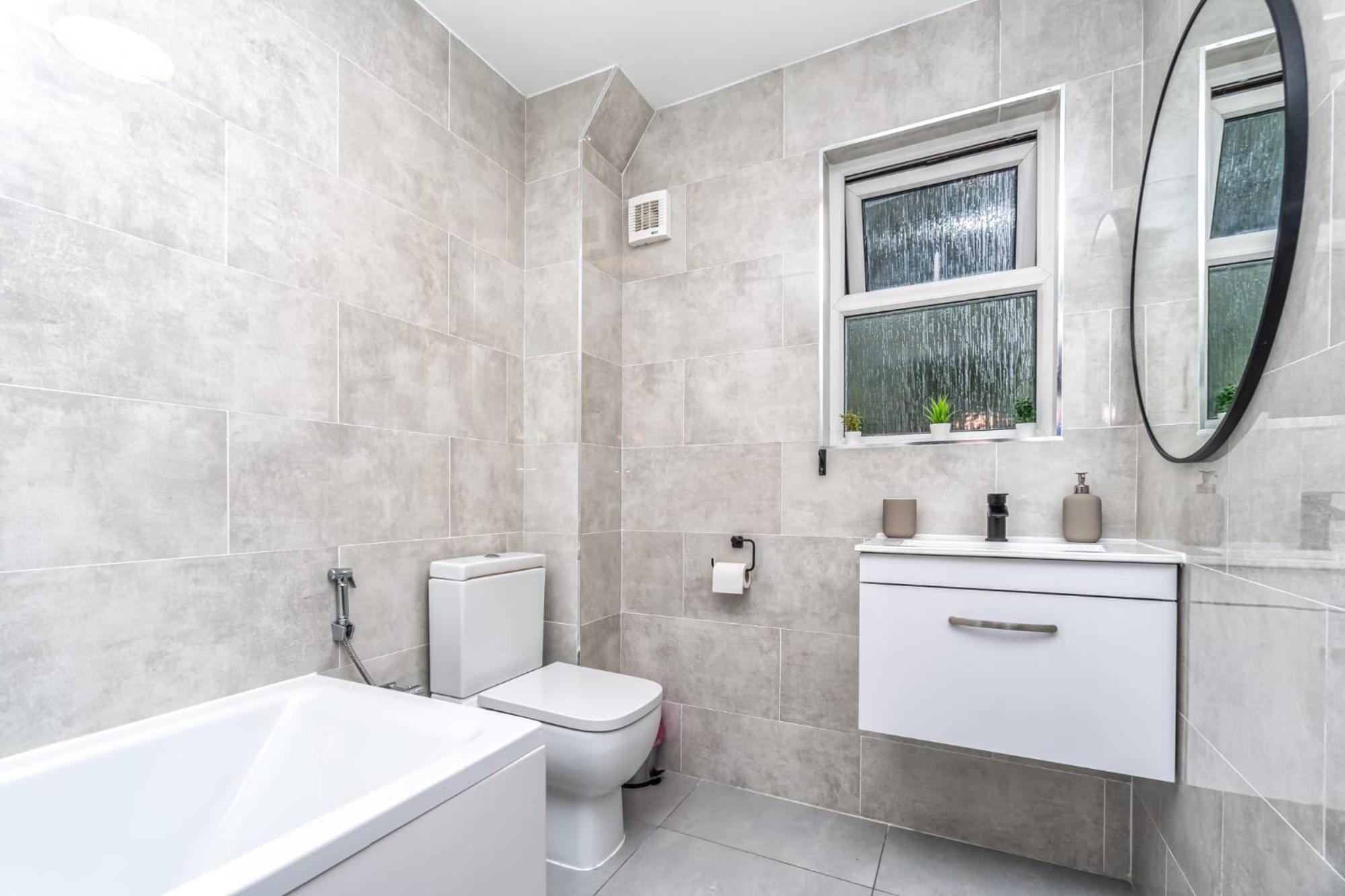 Cosy Guest House In Whitechapel Londra Exterior foto