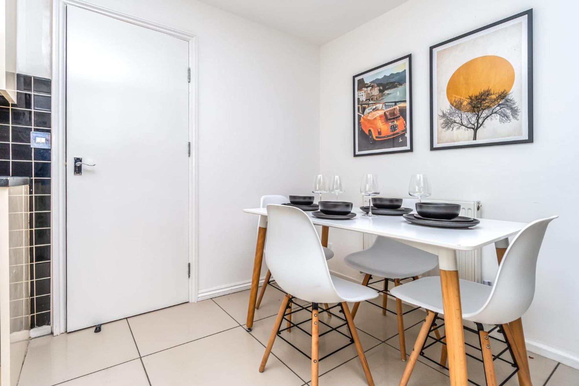 Cosy Guest House In Whitechapel Londra Exterior foto